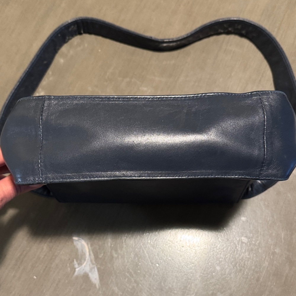 Bloomingdale's Dark Blue Leather Shoulder Bag - Picture 5 of 11
